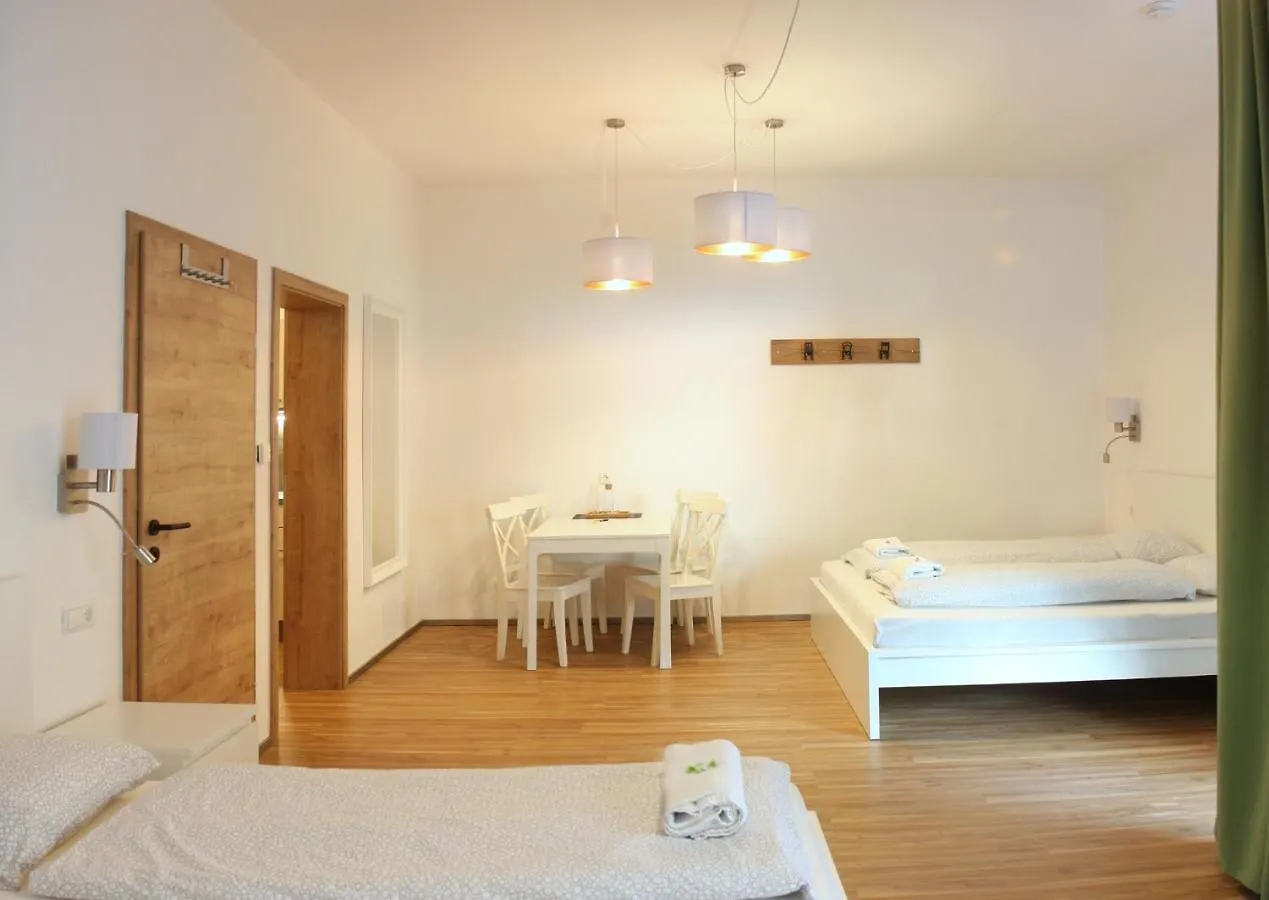 Nigler Innsbruck Apartment
